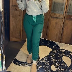 FIGS XS Zamora High Waisted Jogger Scrub Pants Hunter Green